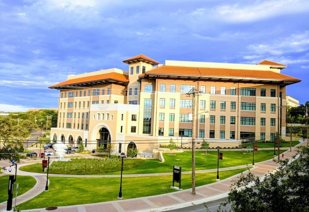 Thumbnail-For- Ingram School of Engineering - San Marcos - By-Homeva